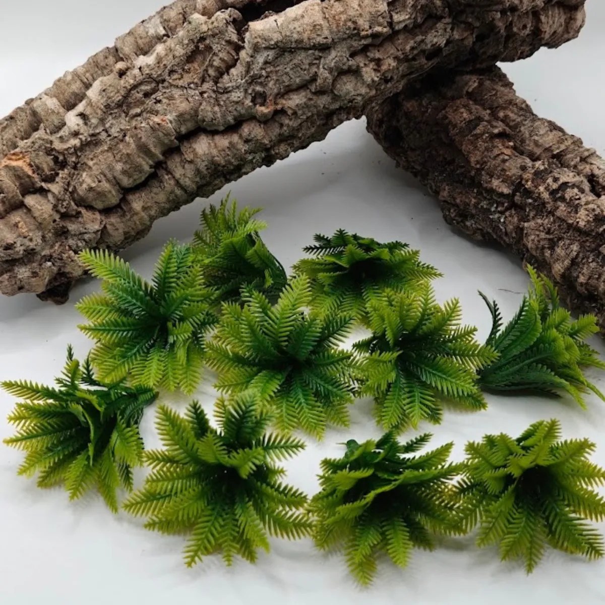 Mini sztuczna roślinka do terrarium – ok. 5 × 6 cm