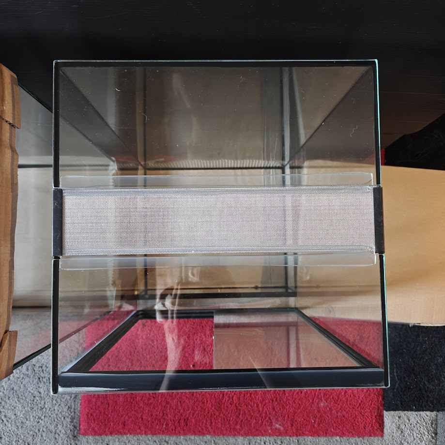 Terrarium szklane z przesuwanymi drzwiami